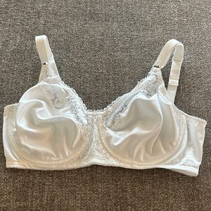 Underscore Elegant White Lace Bra size 36D